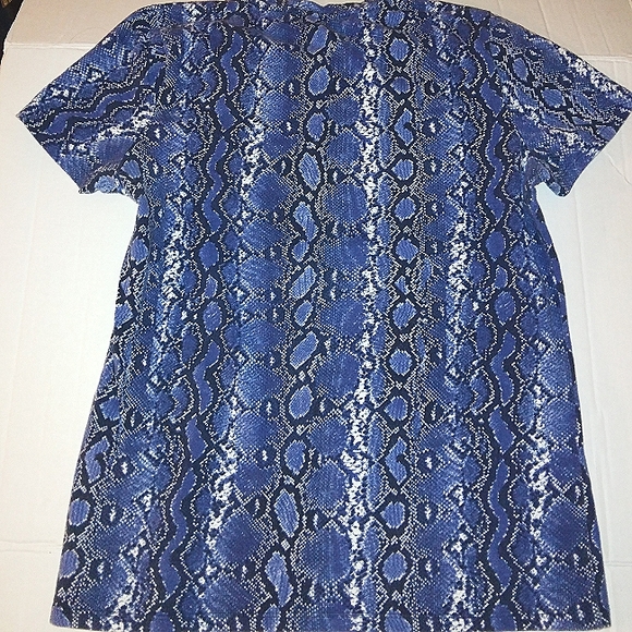 Nearly New MICHAEL KORS beautiful Python print MK studded Short Sleeve T… - Picture 5 of 10